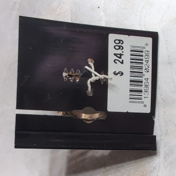 Bebe Red Stone and Gold Stackable Ring Set Size 8 - Picture 3 of 8